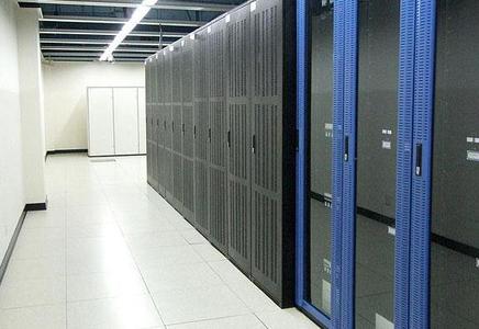 站長(cháng)，你還在用美國主機嗎？