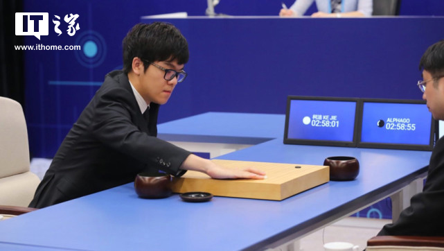 AlphaGo團隊宣布“阿狗”退役，50份自我對戰棋譜獻給人類(lèi)